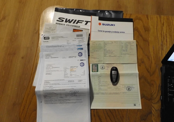 Suzuki Swift cena 23499 przebieg: 143979, rok produkcji 2012 z Czersk małe 631